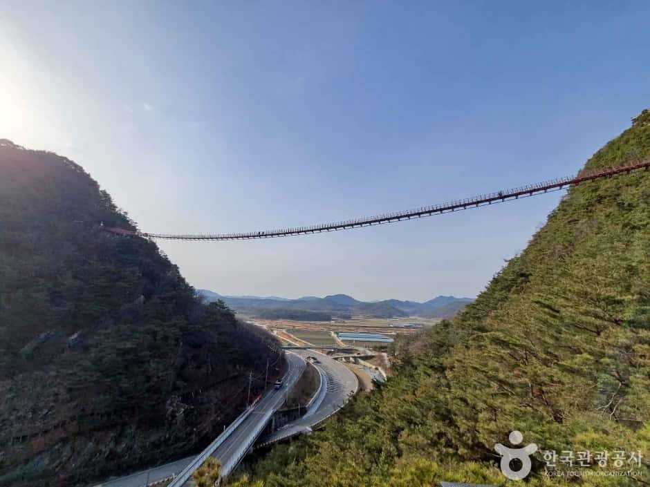 순창군 채계산 출렁다리 — 반려동물 동반 관광지