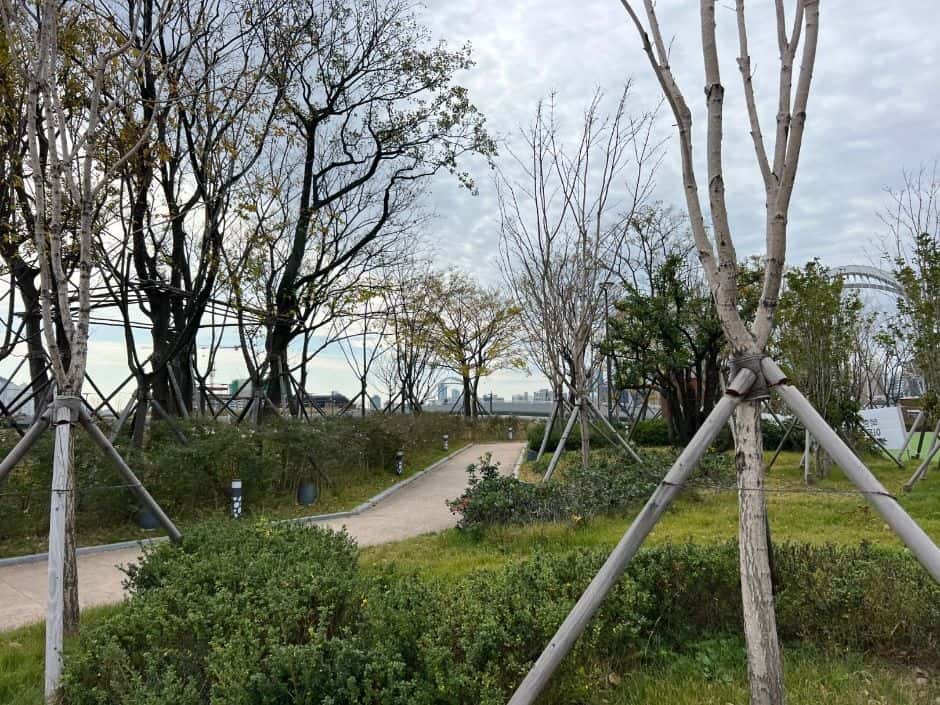 부산북항 친수공원 — 반려동물 동반 관광지