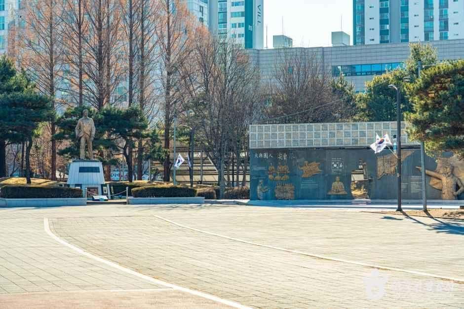 안중근공원 — 반려동물 동반 관광지