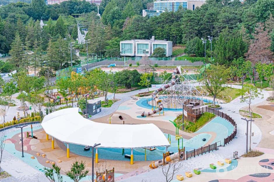 중외공원 — 반려동물 동반 관광지