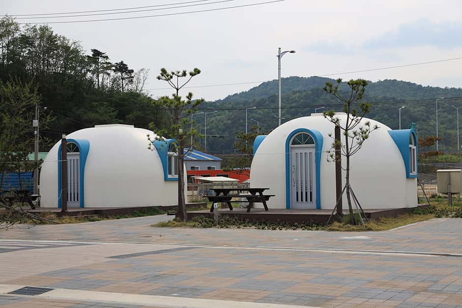 명파해변오토캠핑장 — 반려동물 동반 레포츠