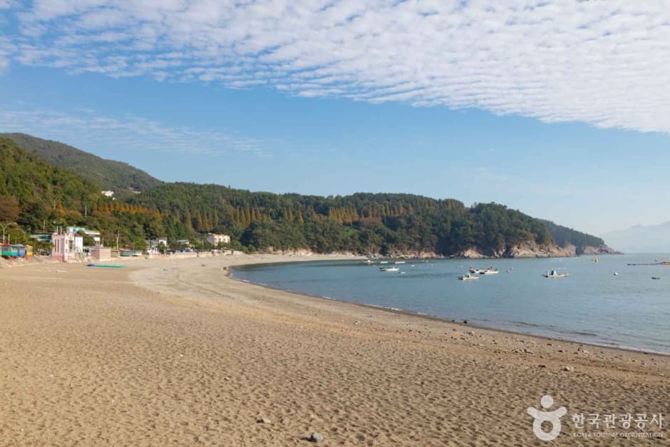 만성리 검은모래해변
